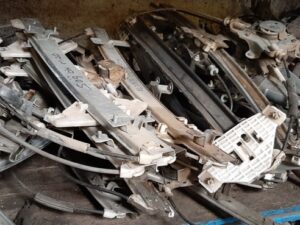 Hyundai Getz 2006-2011 Model Kapı Cam kriko