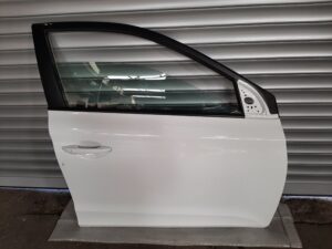 HYUNDAİ SAĞ ÖN KAPI CAMI 2015-2018 ORJİNAL ÇIKMA YEDEK PARÇA