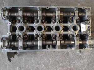 Hyundai Sonata silindir kapağı 1.6 -2.0 Motorların 1990-1994 orjinal çıkma