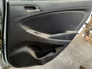 hyundai accent blue sağ arka kapı döşemesi 2012-2018 orjinal çıkma parça