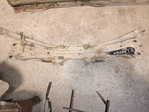 HYUNDAİ ELANTRA ARKA DİNĞİL ŞASESİ 1996-2000 ORJİNAL ÇIKMA YEDEK PARÇA