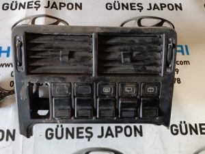 HYUNDAİ EXCEL GÖĞÜS ORTA IZGARA 1990-1994 ORJİNAL ÇIKMA YEDEK PARÇA